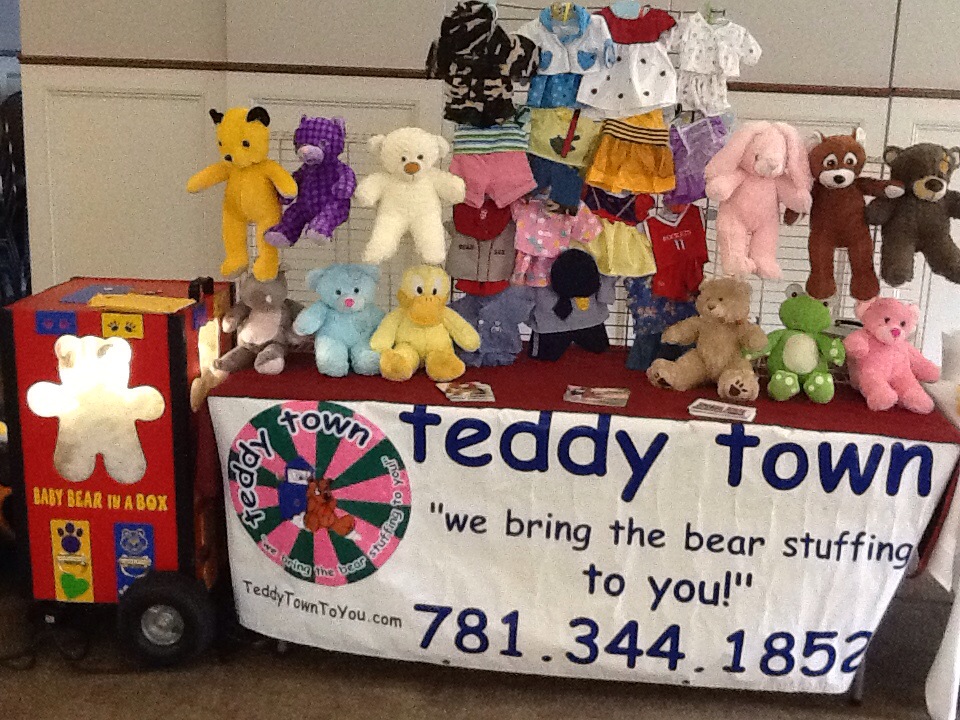 Violet the Clown and Teddy Town, Boston's build your own bear parties